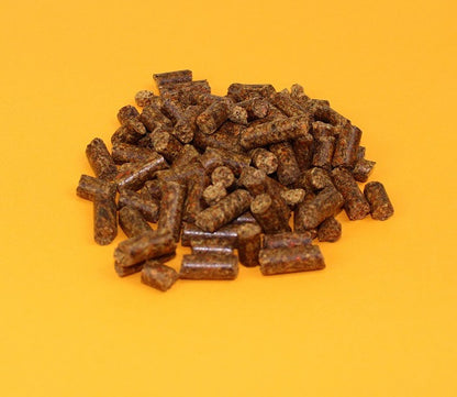 Carrot Pellets with Oil for Horses, 4 Kg